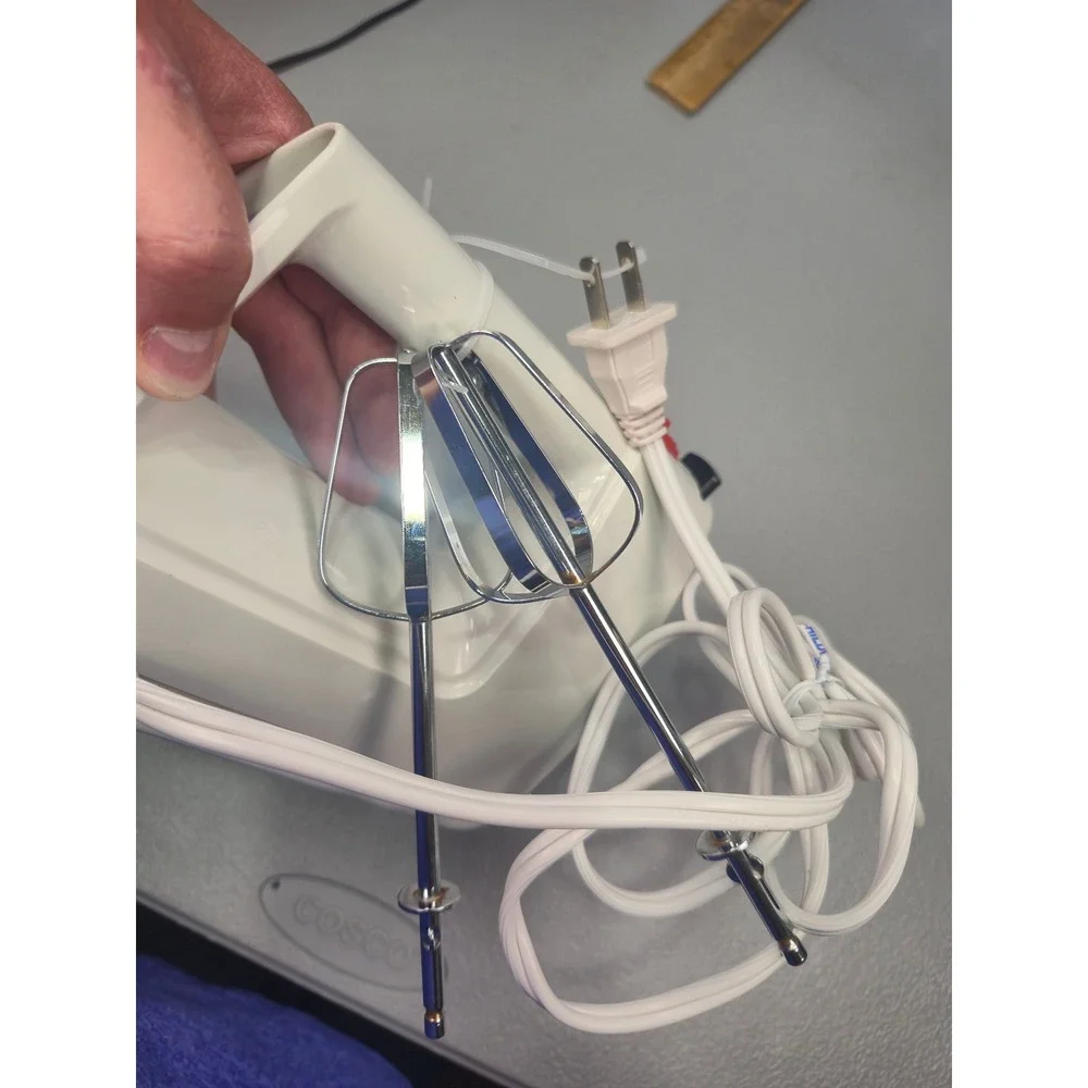 Hamilton Beach White 3 Speed Hand Mixer with Chrome Beaters 8700 Type M24